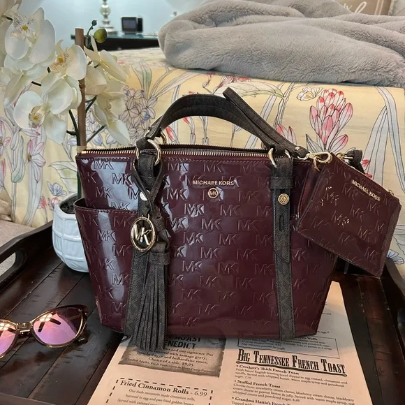 Michael Kors Dark Red Shoulder Bag - Picture 2 of 7